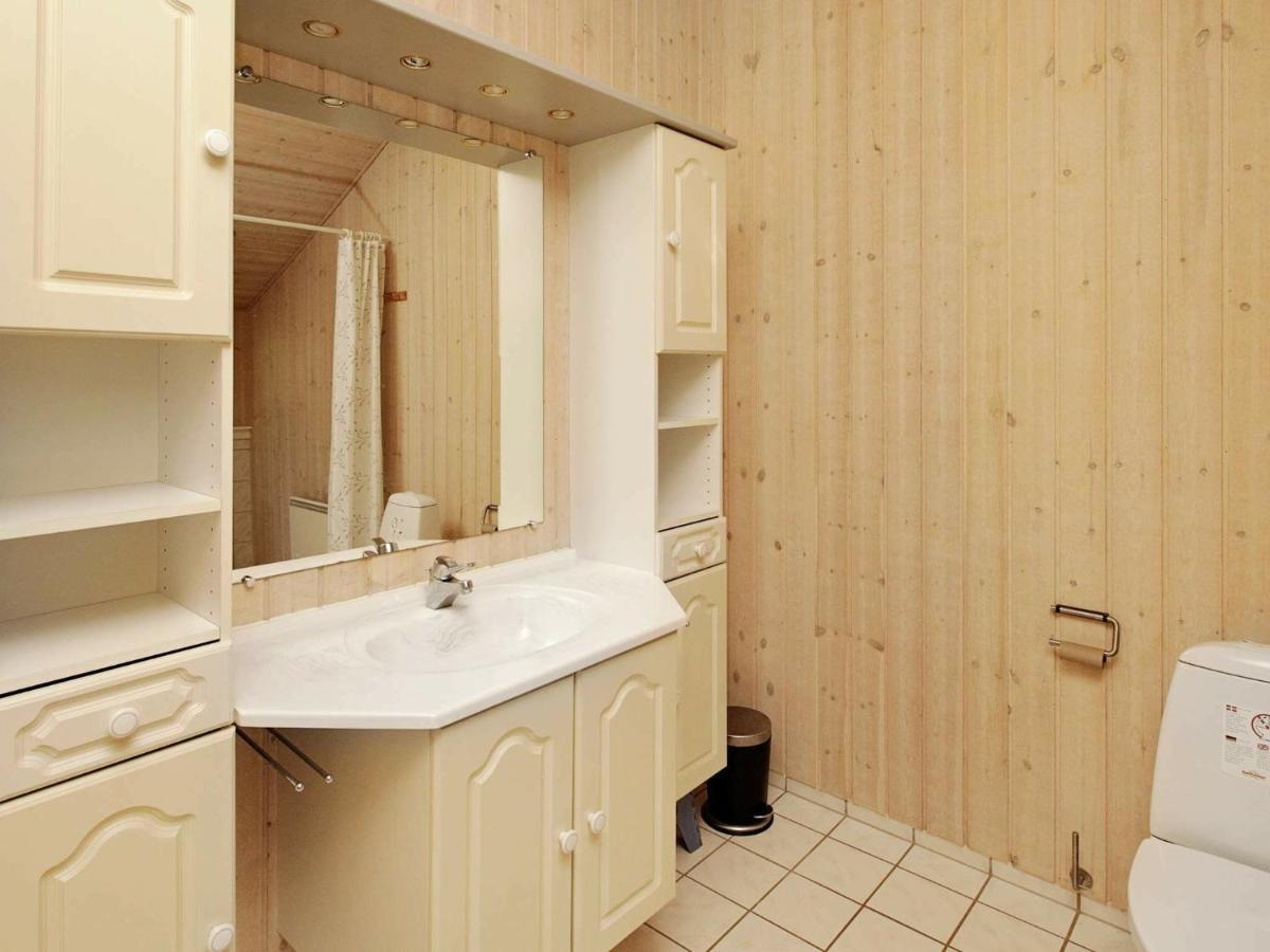 6 Person Holiday Home In Ansager Eksteriør bilde